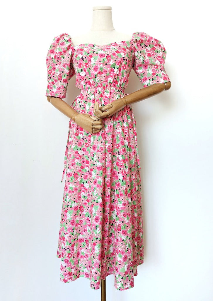 Am:EL Lovely Floral Side Cutout Dress