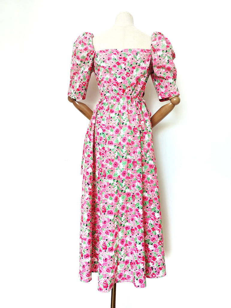 Am:EL Lovely Floral Side Cutout Dress