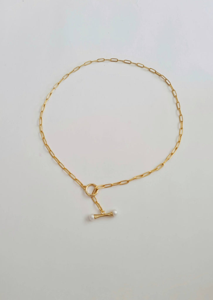 Gold Thin Chain Necklace with Pearl Accent decoration